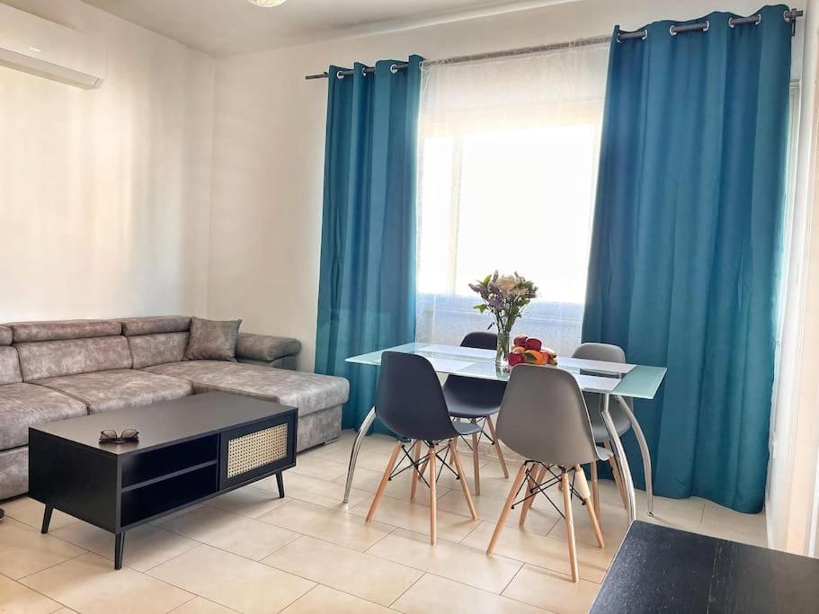 Teo Apartment Pafos Zewnętrze zdjęcie